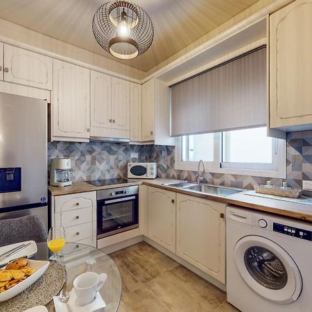 Motley Luxury Apartment By Estia Heraklion Exteriör bild