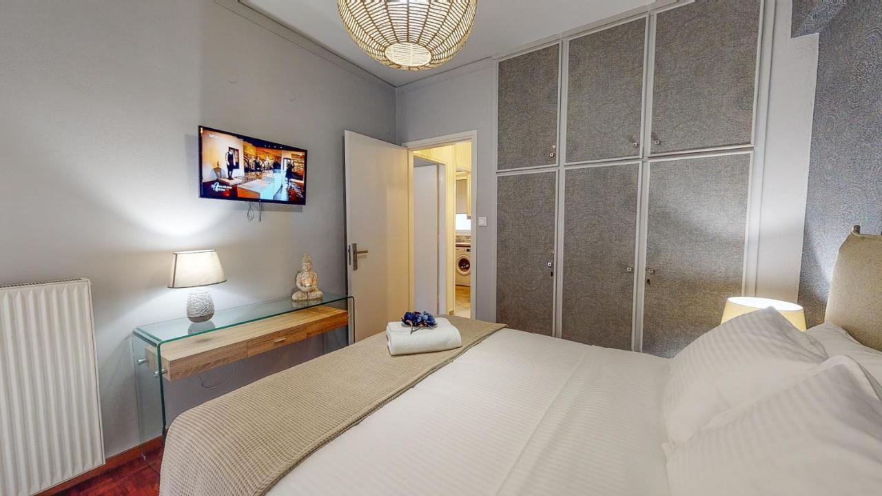 Motley Luxury Apartment By Estia Heraklion Exteriör bild