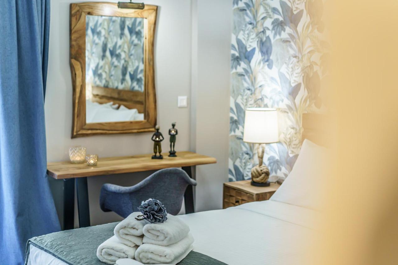 Motley Luxury Apartment By Estia Heraklion Exteriör bild