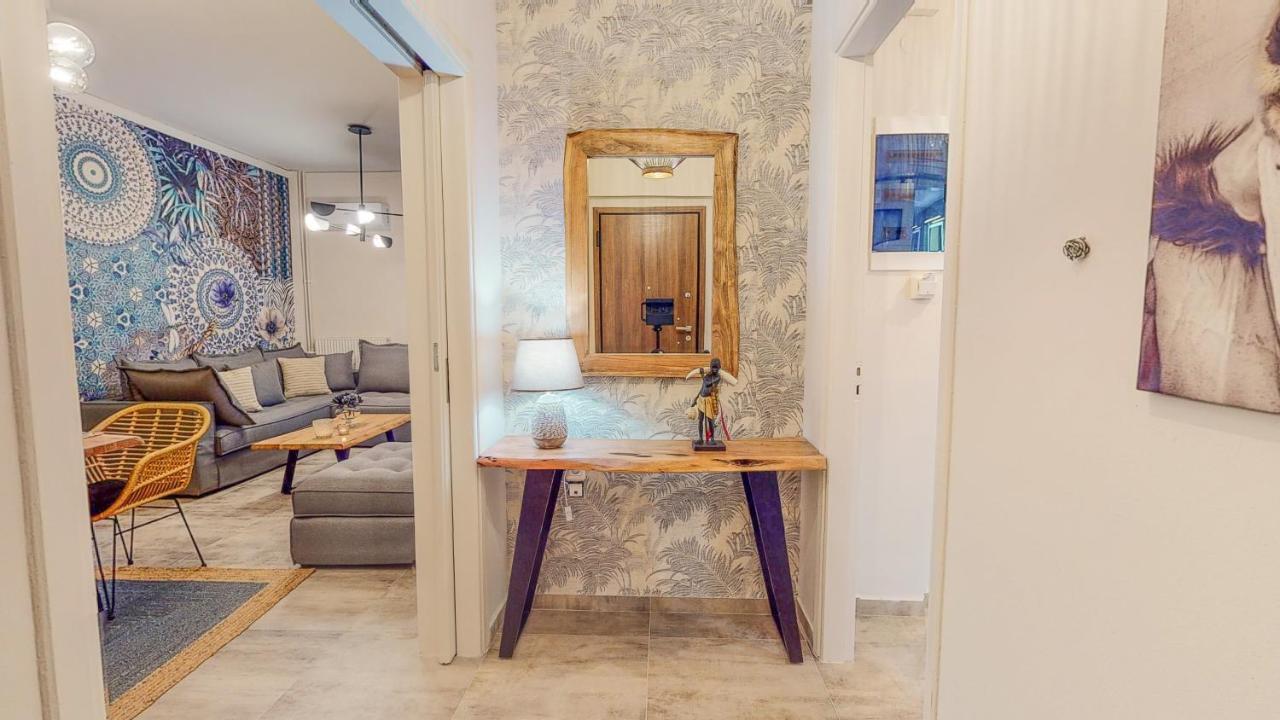 Motley Luxury Apartment By Estia Heraklion Exteriör bild